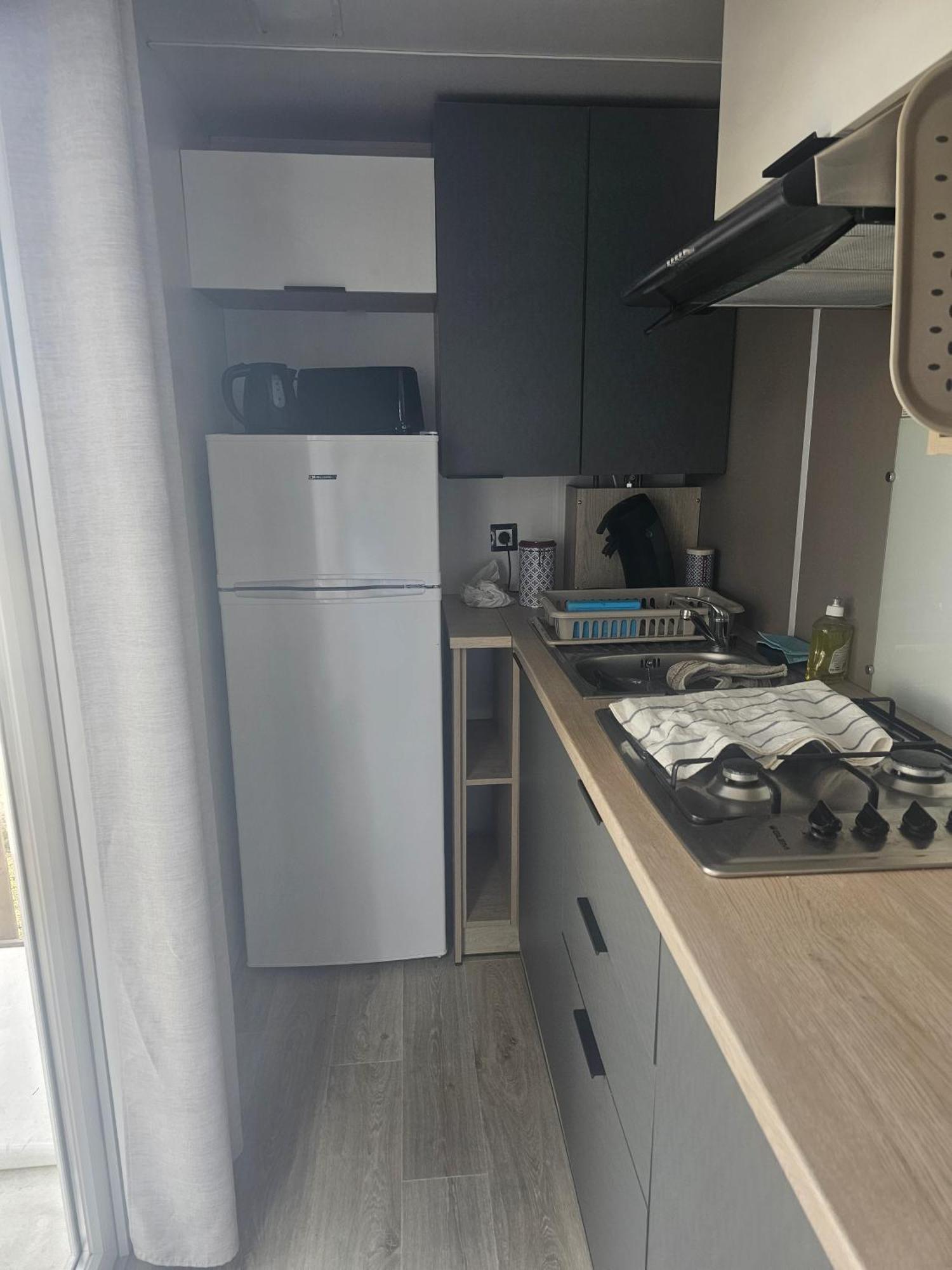 Mobil Premium L048 Campsite Narbonne